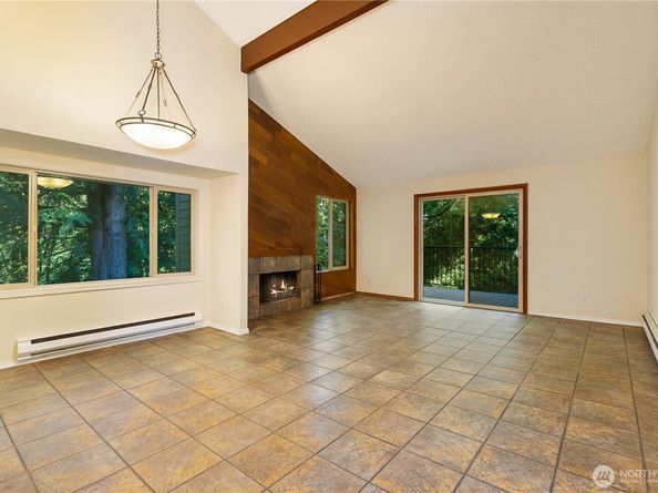 8217 145 Court NE C 11, Redmond WA 98052