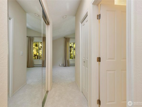 8217 145 Court NE C 11, Redmond WA 98052