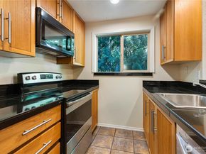 8217 145 Court NE C 11, Redmond WA 98052