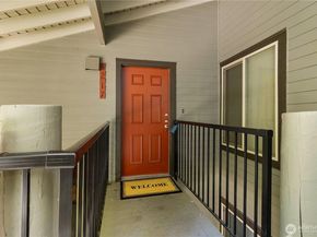 8217 145 Court NE C 11, Redmond WA 98052