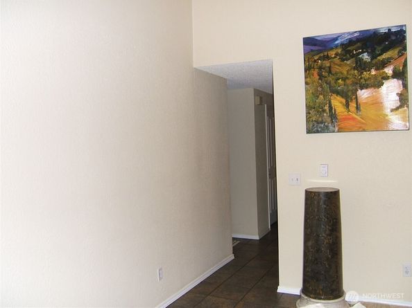 8217 145 Court NE C 11, Redmond WA 98052