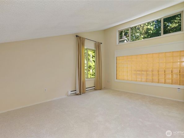 8217 145 Court NE C 11, Redmond WA 98052