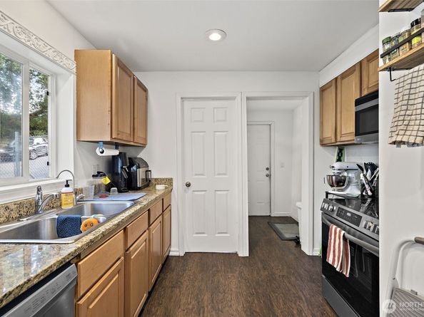 4700 26th Avenue SW, Seattle WA 98106