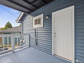 4700 26th Avenue SW, Seattle WA 98106