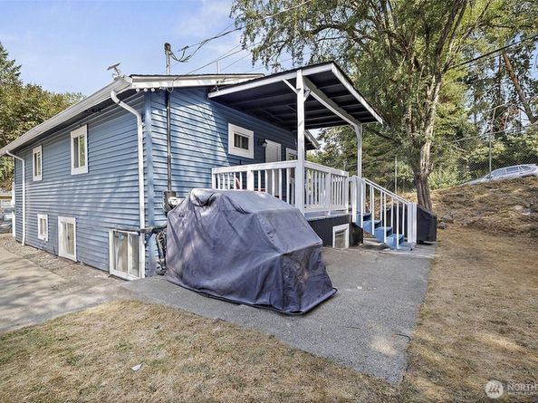 4700 26th Avenue SW, Seattle WA 98106
