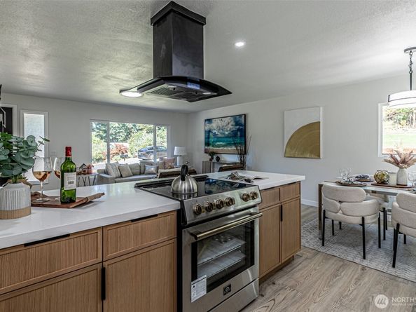 14224 180th Avenue SE, Renton WA 98059