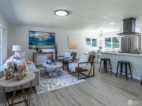 14224 180th Avenue SE, Renton WA 98059