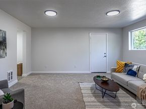 14224 180th Avenue SE, Renton WA 98059