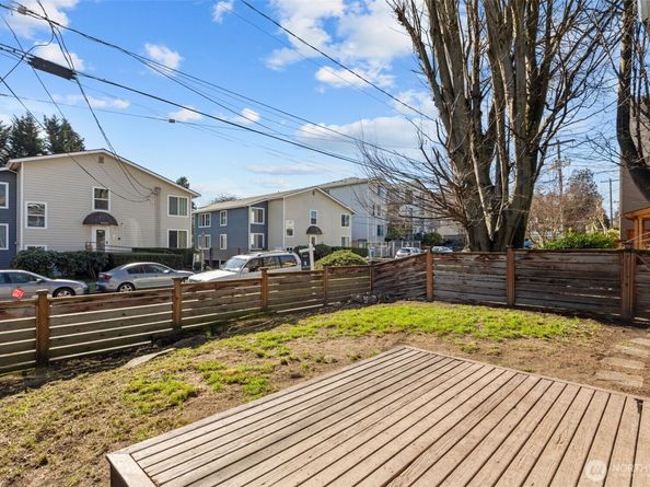 1128 N 91st Street, Seattle WA 98103