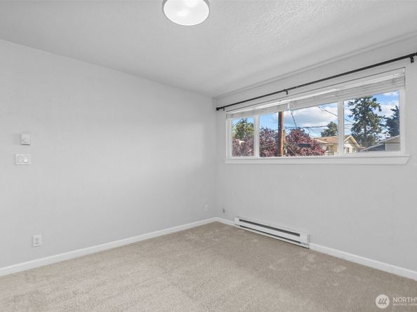 1128 N 91st Street, Seattle WA 98103