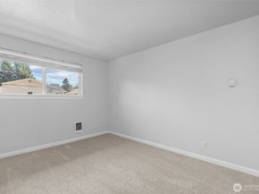 1128 N 91st Street, Seattle WA 98103
