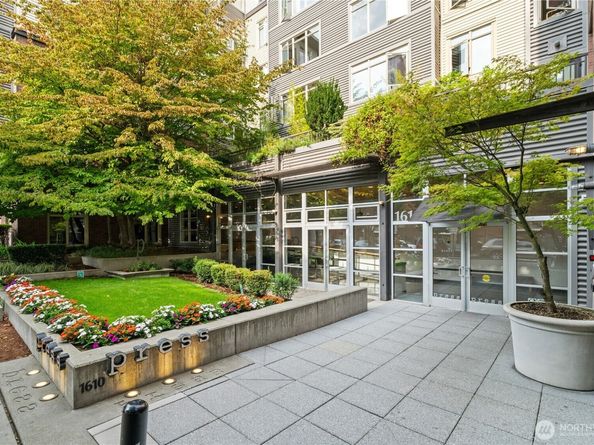 1620 Belmont Avenue 427, Seattle WA 98122
