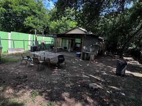 2906 W 9th Street , Dallas Texas 75211