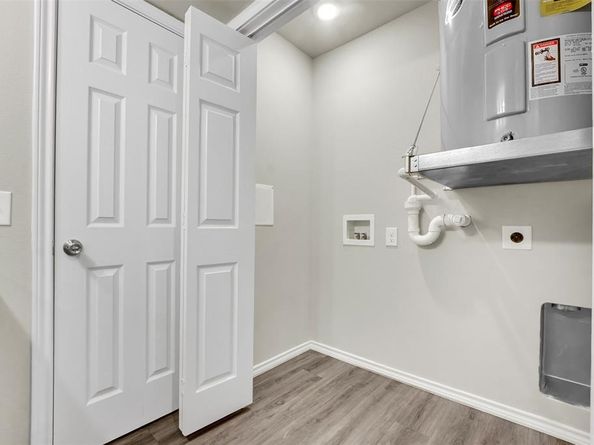 6108  Abrams Road  201, Dallas Texas 75231