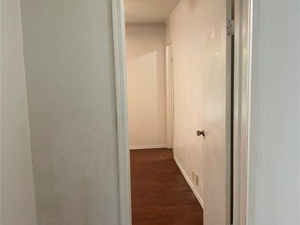 2626  Ripple Road , Dallas Texas 75241