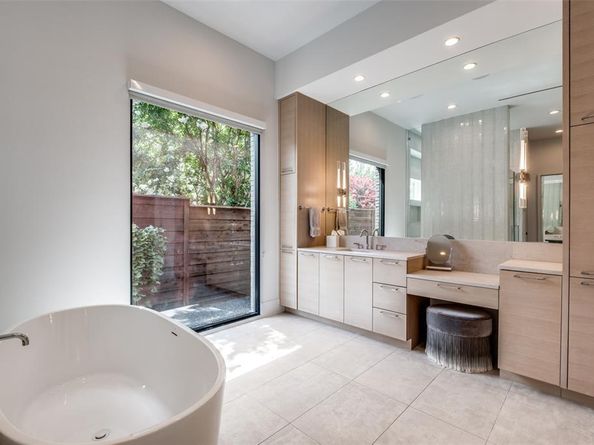 6246  Dykes Way , Dallas Texas 75230