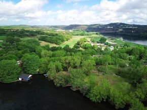 4703  Laguna Lane , Austin Texas 78746