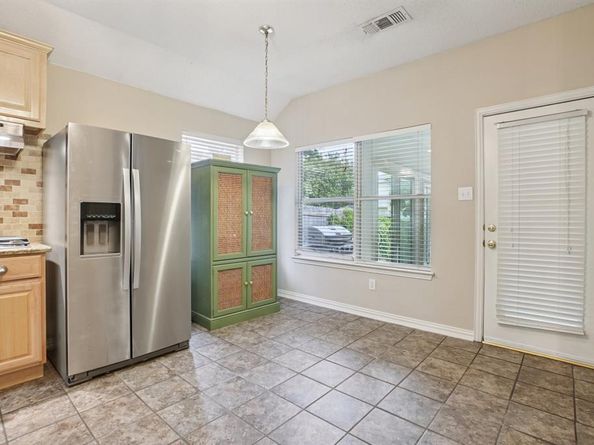 6716  Spring Valley Way , Fort Worth Texas 76132