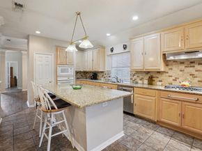 6716  Spring Valley Way , Fort Worth Texas 76132