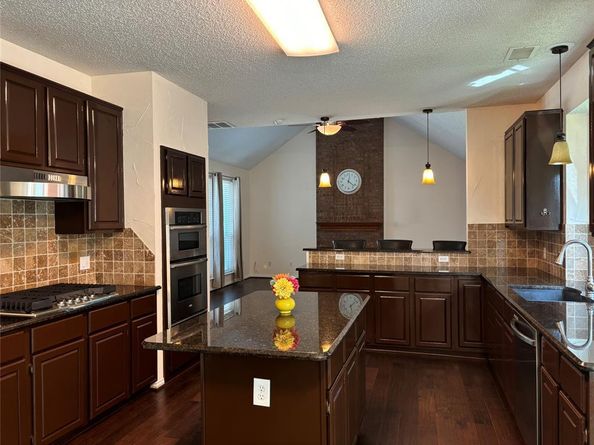 609  Falling Leaf Drive , Allen Texas 75002