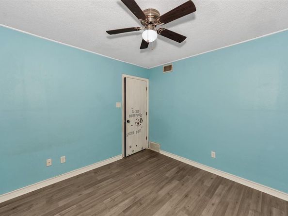 245  Gordon Drive , Azle Texas 76020