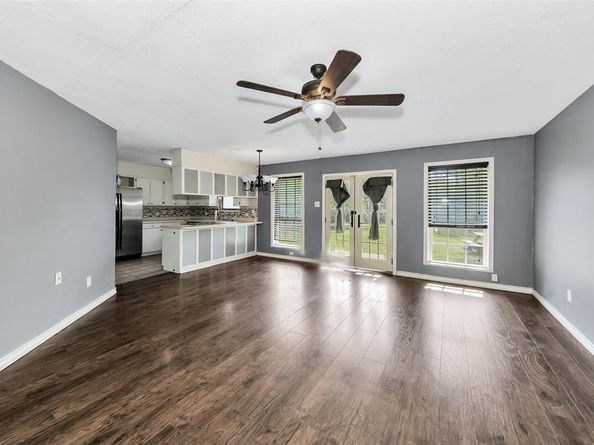 245  Gordon Drive , Azle Texas 76020