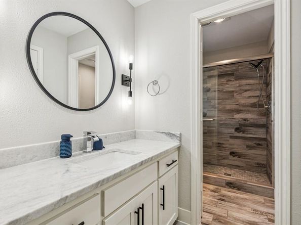 6010  Preston Creek Drive , Dallas Texas 75240