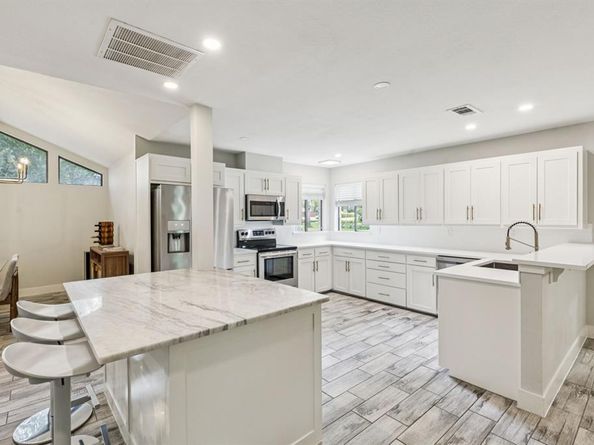 6010  Preston Creek Drive , Dallas Texas 75240