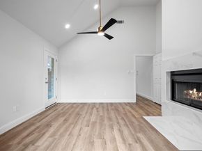 9424  Blue Jay Way , Irving Texas 75063
