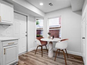 9424  Blue Jay Way , Irving Texas 75063