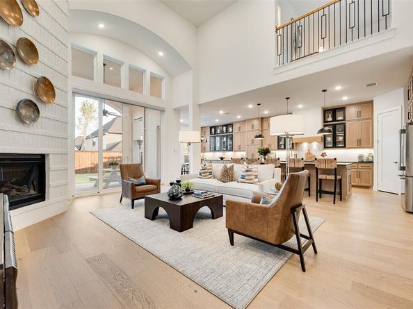 2217  Grey September Street , Celina Texas 75009