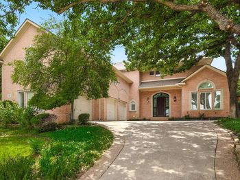 815  Woodhaven Drive 
