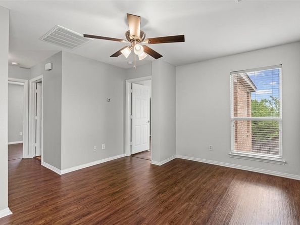 2821  Lynx Lane , Fort Worth Texas 76244