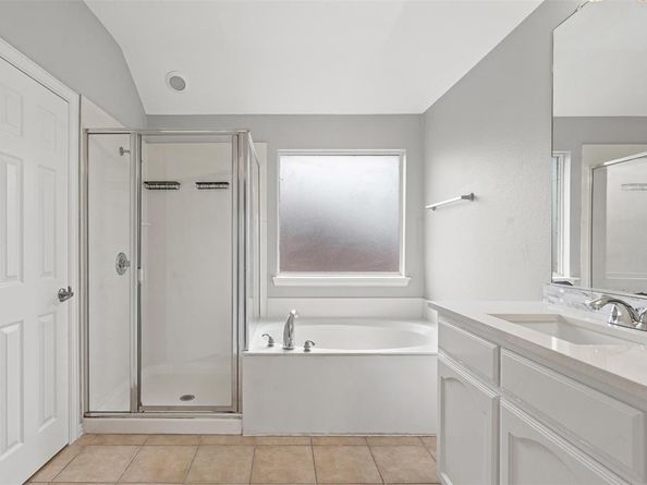 2821  Lynx Lane , Fort Worth Texas 76244