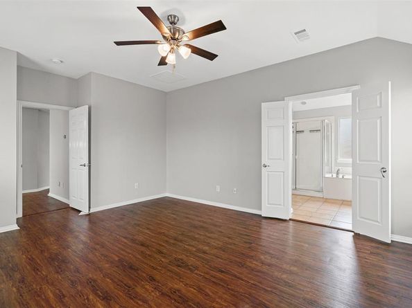 2821  Lynx Lane , Fort Worth Texas 76244