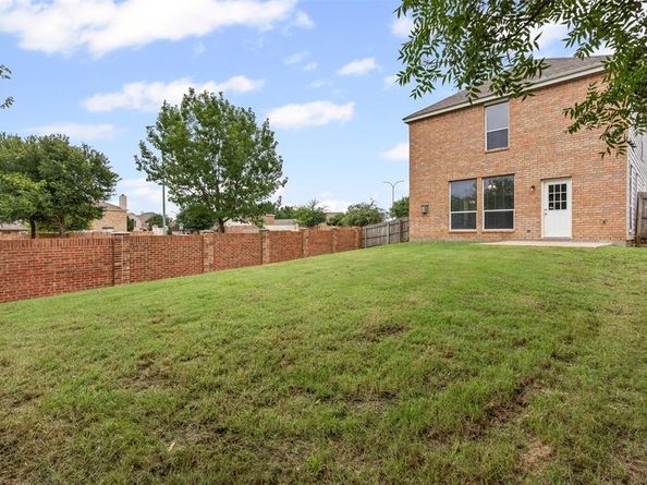 2821  Lynx Lane , Fort Worth Texas 76244