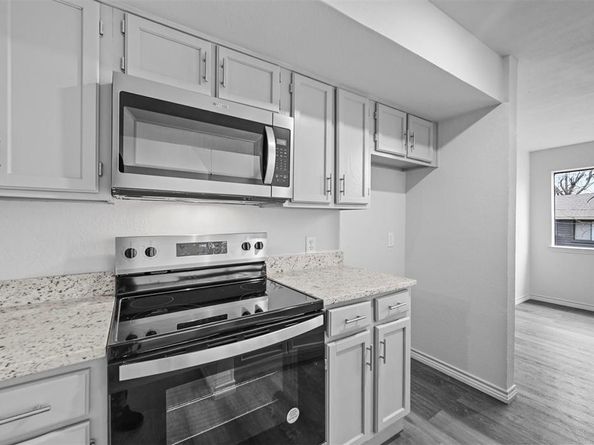9825  Walnut Street  206, Dallas Texas 75243