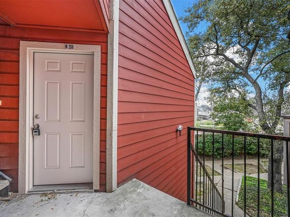 9825  Walnut Street  206, Dallas Texas 75243