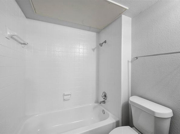 9825  Walnut Street  206, Dallas Texas 75243