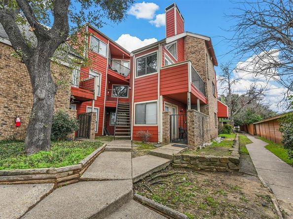 9825  Walnut Street  206, Dallas Texas 75243