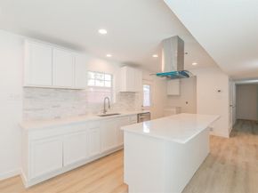 11417  Park Central Place , Dallas Texas 75230