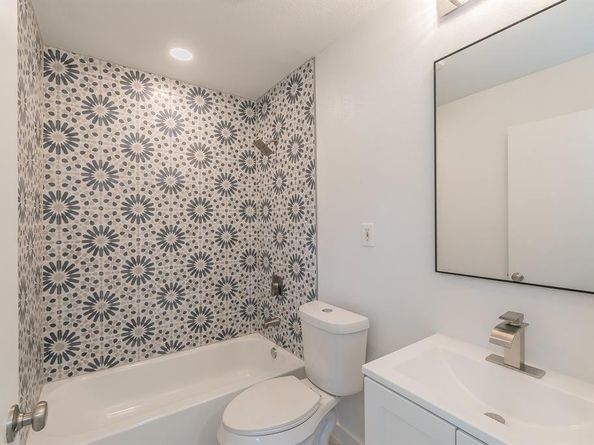 11417  Park Central Place , Dallas Texas 75230