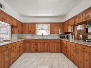 3209  Newcastle Drive , Dallas Texas 75220