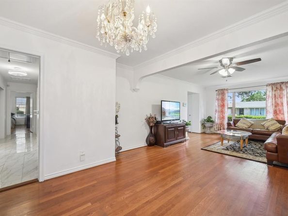 3209  Newcastle Drive , Dallas Texas 75220