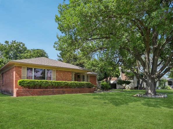 3209  Newcastle Drive , Dallas Texas 75220