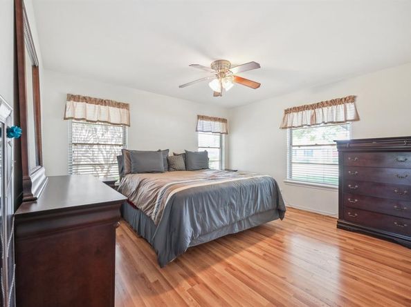 3209  Newcastle Drive , Dallas Texas 75220