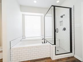 2917  Newport Drive , Rockwall Texas 75032