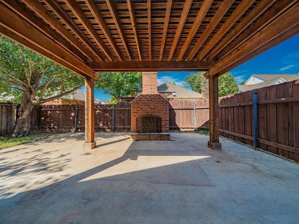 2917  Newport Drive , Rockwall Texas 75032