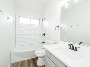 2917  Newport Drive , Rockwall Texas 75032