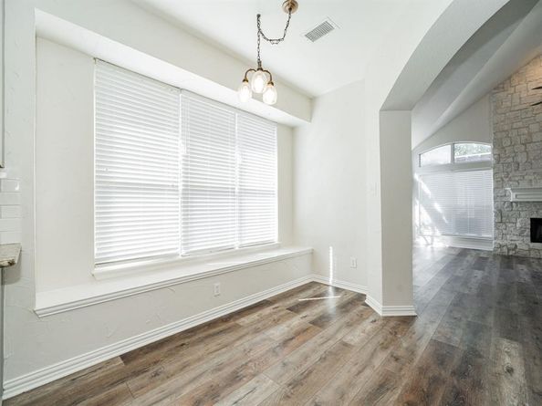 2917  Newport Drive , Rockwall Texas 75032